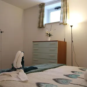 https://ca-mirta.hotelinveneto.com