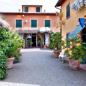 Fattoria Santa Lucia Borgo Cantina Bed & Breakfast
